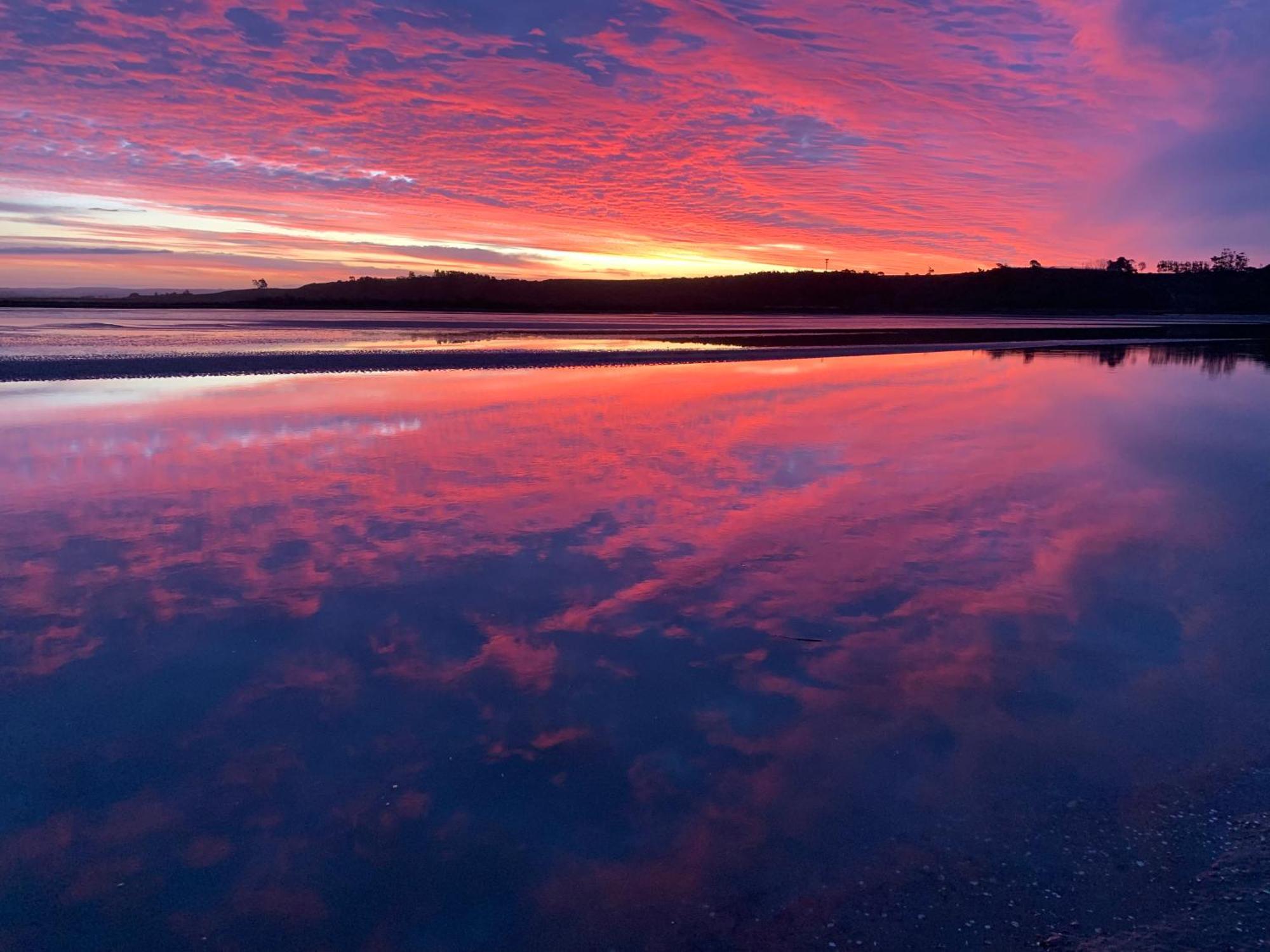 Pukehina Estuary Sunset Views Townhouse & Studio エクステリア 写真
