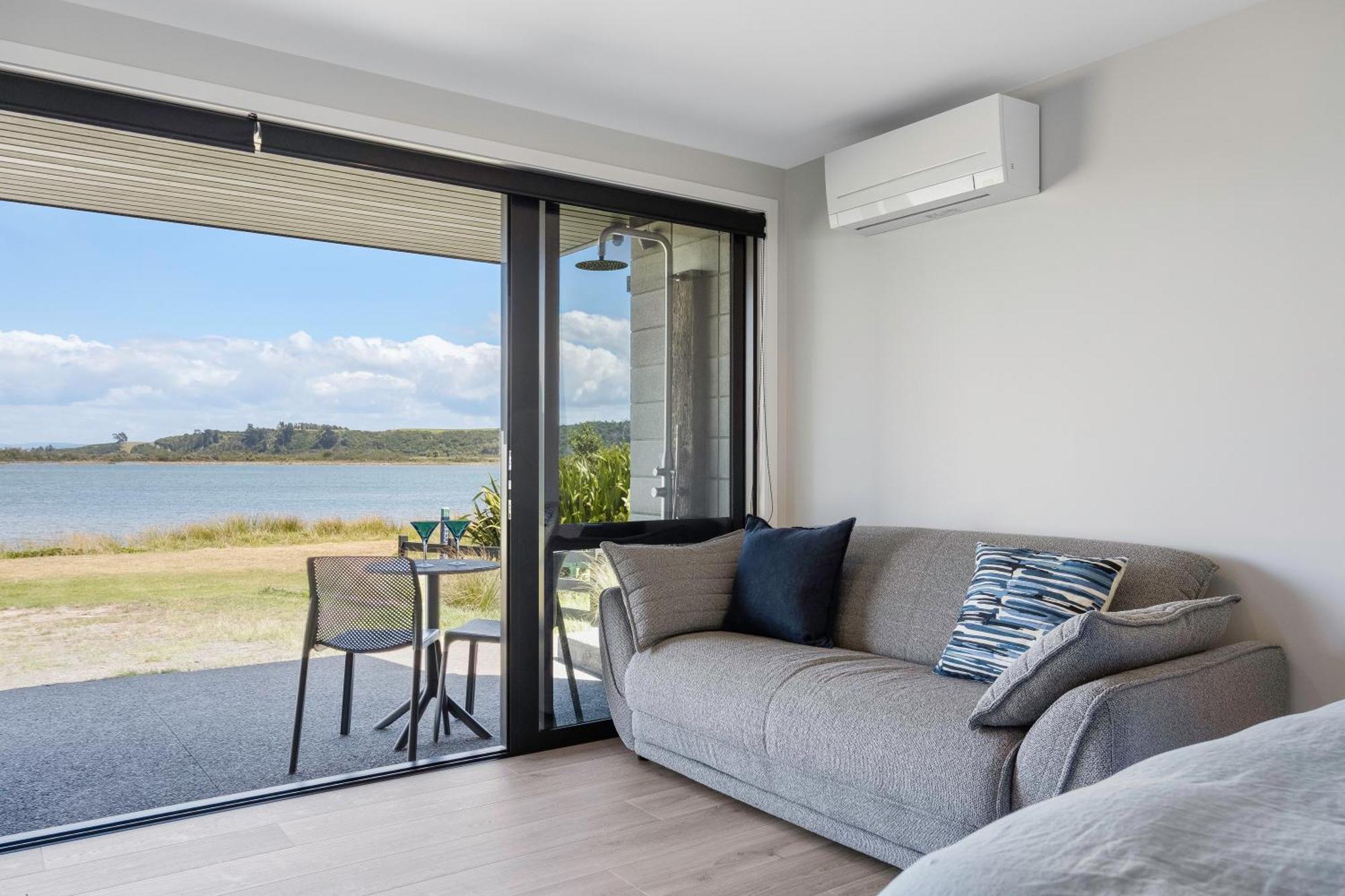 Pukehina Estuary Sunset Views Townhouse & Studio エクステリア 写真